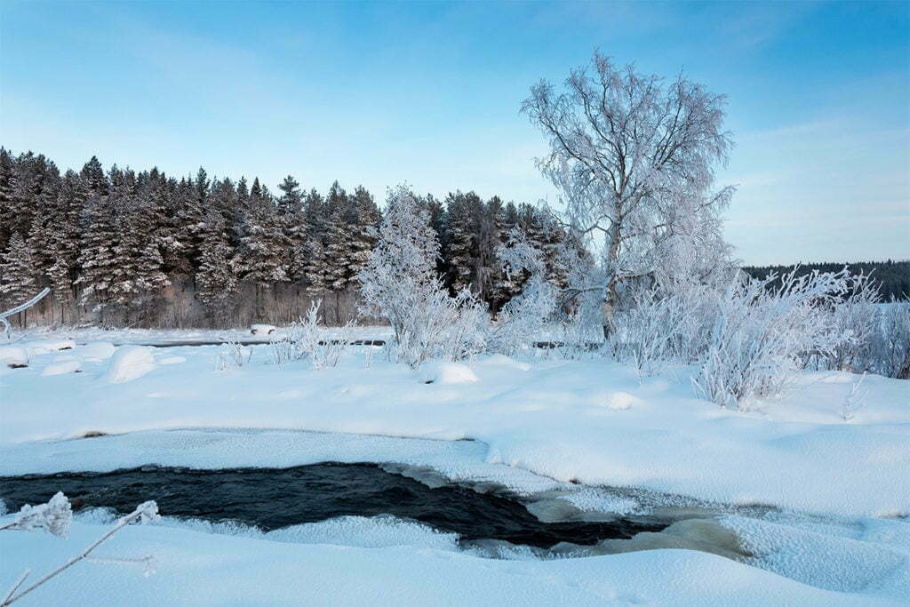 Prästholmsforsen i Råne älvdal vinter nysnö 1200x800 px bild 00047