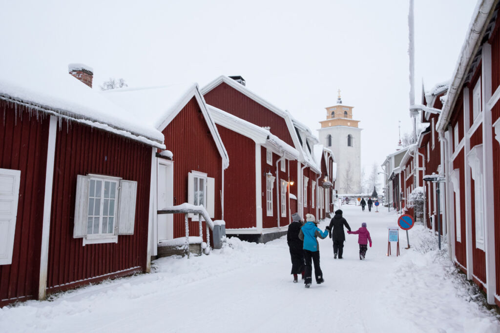 Gammelstad Kyrkstad Vandra med familj