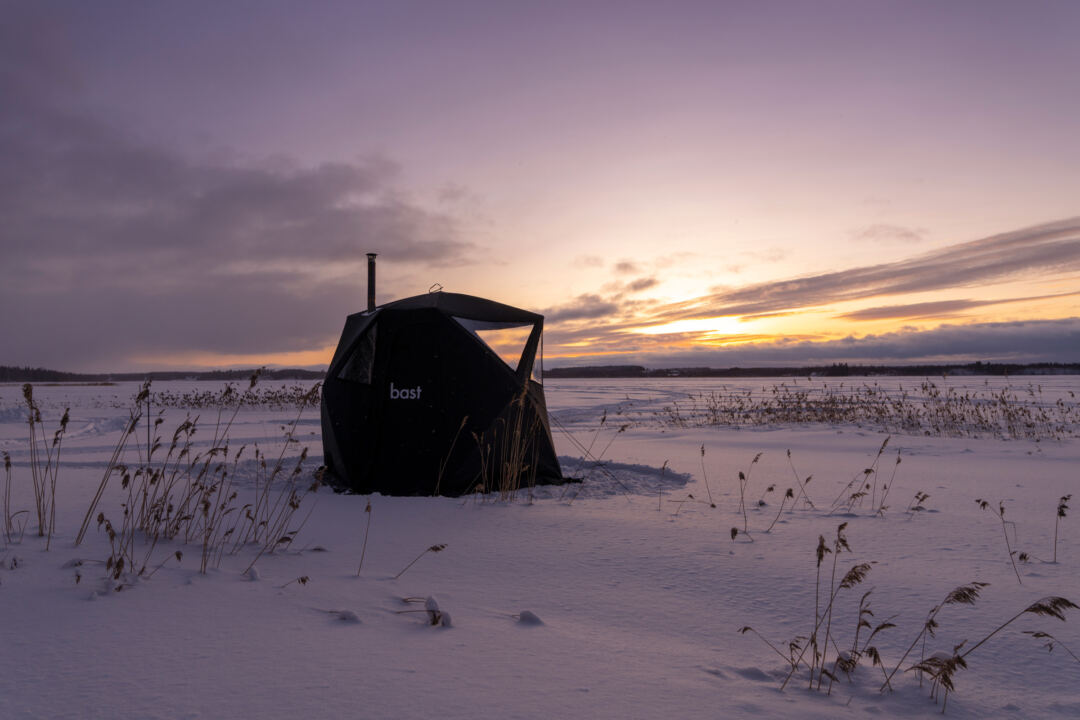 bast sauna bastutält vintersolnedgång